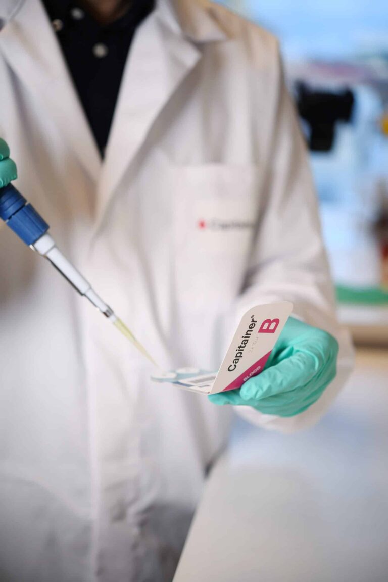 Pipetteing to a Capitainer in the lab